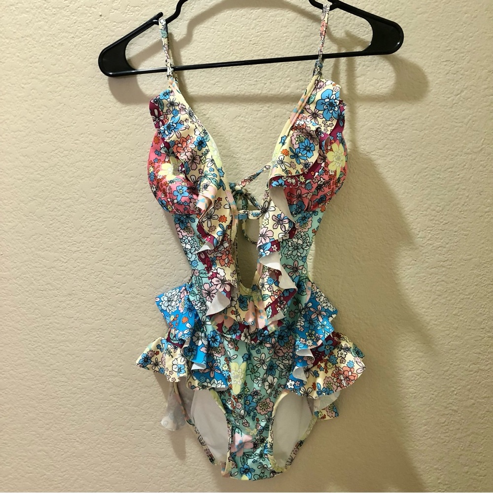 SHEIN Multicolor Floral Ruffle One-Piece Swimsuit
